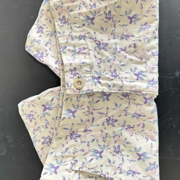 Jachs Girlfriend White Floral Shorts - Picture 8 of 10